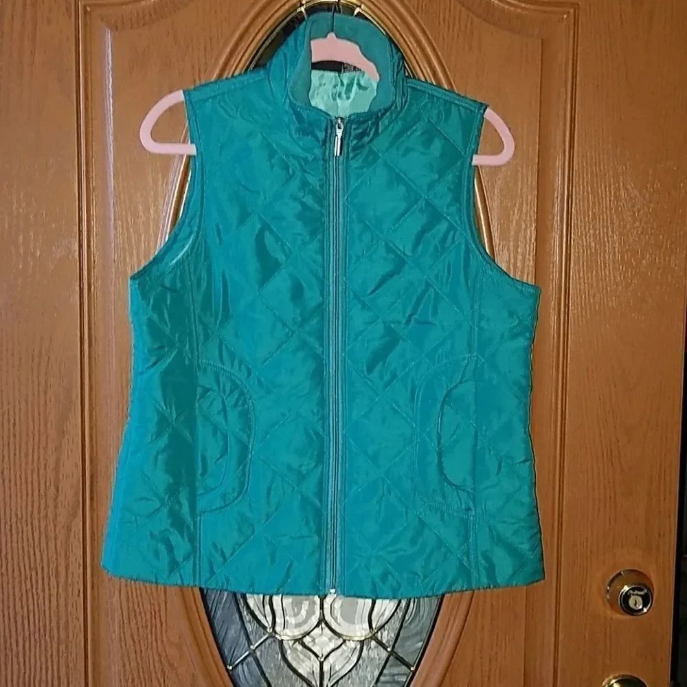 Jane Ashley quilted vest. Sz. M EUC